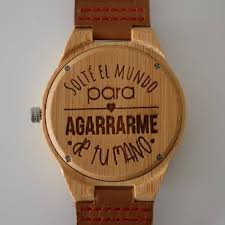 Si queréis que resulte especialmente emotiva, no os perdáis estos textos para acompañarla. Frases Para Regalar Un Reloj A Tu Pareja