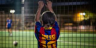 The race to sign one of soccer's greatest players is on. Verlasst Messi Den Fc Barcelona Fahrstuhl Vom Fussballolymp Taz De