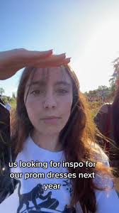 the rose garden is the #1 spot ppl take prom pics omg it was so packed  #rosegarden #prom