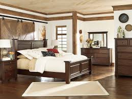 Whether you're a fan of frills, all things rustic, or a more minimal design, our roundup of best farmhouse bedroom ideas will help you create your own sanctuary featuring favorite elements of farmhouse style. Rustic Bedroom Wall Decor Ideas Cozy Atmosphere Decorating Flower Art Master Two Twin Farmhouse Signs Apppie Org