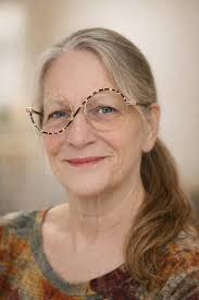 Update: thanks to an eagle-eyed commenter and an honest neighbor, the  neighbor who got my groceries by mistake and I are in touch! GJ rocks!!  Thank you all from the bottom of