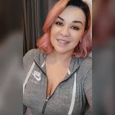 Xiomara Aviles's Instagram, Twitter & Facebook