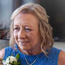 Donna Romano's Instagram, Twitter & Facebook