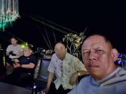 ជួបជុំគ្រួសារនៅភូមិ៥១