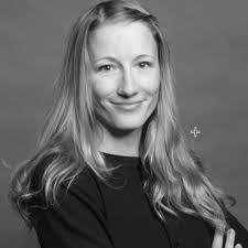 Nicole Henninger's Instagram, Twitter & Facebook