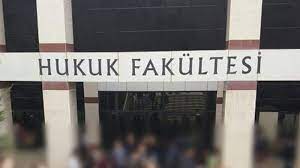 Hukuk fakültesi taban puanları 2021 listesini ve puanların kaçta kapattığını aşağıdaki tabloda bulabilirsiniz. Hukuk Fakultesi 2021 Taban Puanlari Nedir Ankara Hukuk Kac Binle Aliyor 2021 Iste Ankara Hukuk Fakultesi Bolumu Olan Universiteler Ankara Egitim Haberleri