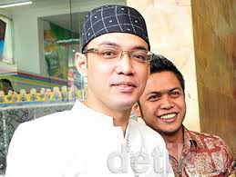 Cerai dari Tessa Kaunang, Sandy Tumiwa Taaruf dengan Cewek Berhijab