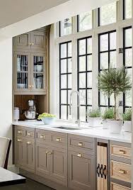 Traditional style kitchens are inviting, warm and beckon to be enjoyed. 40 Stunning Traditional Kitchen Design Ideas Traditional Kitchen Design Kitchen Remodel Kitchen Renovation