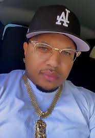 Quick question, what made you become a streamer? What do you enjoy the most  out of streaming?