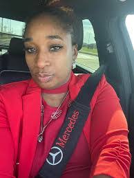 Cynthia Ozuna's Instagram, Twitter & Facebook