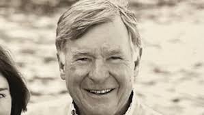 Bert Hand, Former Hartmarx CEO, Dies at 84