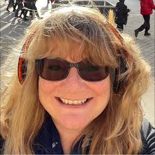 recently obsessed with having a little mission that gets me out of the  house in the morning but I can only think of like 3 pilates class buying  fresh bread grabbing a