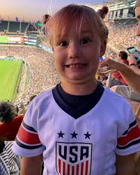 They are off to 7th & 4th grade! ❤️✌️