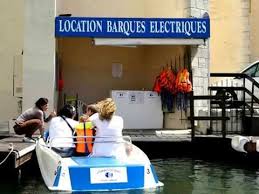 Location Barques Electriques Port Grimaud Cite Lacustre Youtube