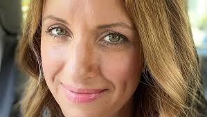 Fundraiser for Laura Laire by Eliza Rybinski : Laura Laire's Fight Against  Breast Cancer