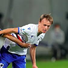 Born 3 july 2000) is a danish professional footballer who plays as a winger for italian serie a club sampdoria. Chi E Mikkel Damsgaard Il Giovane Talento Della Sampdoria In Gol Con L U21 Della Danimarca