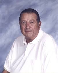 Kari Wood's Instagram, Twitter & Facebook