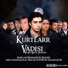 Kantarcı):tuncay mataracı mehmet karahanlı (baron)elahattin beyazıt(tuncay özilhan,rahmi koç) ziya yılmaz. à¦Ÿ à¦‡à¦Ÿ à¦° Kurtlar Vadisi Yil 1983 Baron Mehmet Karahanli Yuce Secilmisler Ile Ilk Kez Paris Teki Toplantida Tanisiyor Toplanti Yerini Ve Saatini Birkac Kez Degistirip Ona Olan Guvenlerini Sinamislardi Ilk Sinavi Basariyla Gecti Https T