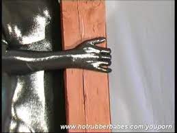 Oft gesucht ist beispielsweise das latex dress für besondere anlässe. Radka Strips In Latex Dress Soankbang Net