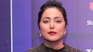 Hina Khan ditches wig, sports real hair at award ceremony; asks: 'How do  you guys like my new look?'