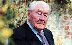 Lt-Cdr Steven Mackenzie