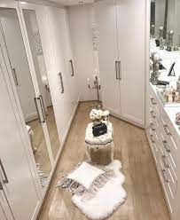 Wer viele tassen im schrank beziehungsweise der vitrine hatte, galt als begütert, als reich. Pin Auf Closet