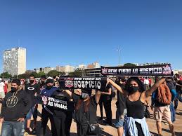 A manifestação incorporou um discurso religioso com a bandeira contrária ao aborto. Manifestantes Fazem Protesto Contra Bolsonaro Em Brasilia Distrito Federal G1