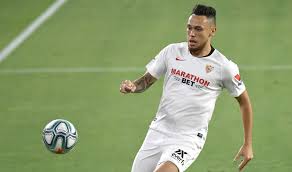 Pues el árbitro anula el tanto. Lucas Ocampos And Sevilla Wary Of Wounded Animal Real Madrid Football Espana