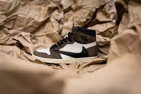 Following travis' performance at the grammy's, the shoe was. Travis Scott X Air Jordan 1 Cactus Jack Closer Look Hypebeast