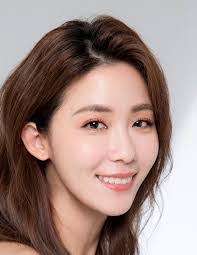 Ann Yue's Instagram, Twitter & Facebook