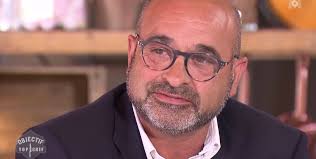 Philippe etchebest, né le 2 décembre 1966 à soissons (aisne), est un chef cuisinier français.il n'a aucun lien familial avec le cuisinier et animateur christian. Philippe Etchebest Objectif Top Chef Emu Aux Larmes Face Au Drame De Ce Pere De Famille
