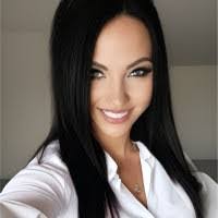 Jill Mook's Instagram, Twitter & Facebook