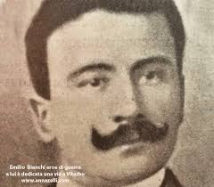 Via Emilio Bianchi, Viterbo centro storico, la via è dedicata ad Emilio  Bianchi Eroe della prima guerra mondiale, la via immette a via del Pavone,  via dell'Arcaccio, via San Luca, piazza dei