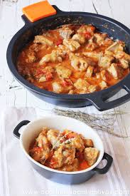 Una excelente forma de cocinar cordero al horno es hacerlo con cebollas, patatas y tomate y en este caso, mejor usar una pieza entera como la paletilla para aprovechar todo el sabor. Caldereta De Cordero Receta Paso A Paso Cocinando Entre Olivos