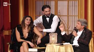 Jun 29, 2021 · fedez, achille lauro e orietta berti trionfano con mille: Elisa Isoardi E Raimondo Todaro Il Gossip C E Stato Il Primo Bacio Lanostratv