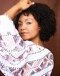 Rachelle Jennings's Instagram, Twitter & Facebook