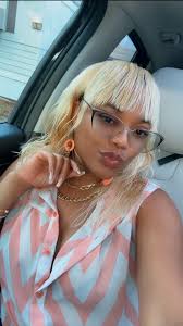 🧜🏽‍♀️🥰💅🏽🔌