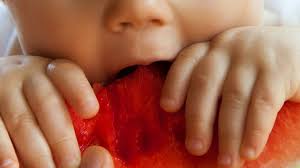 Mulți bebeluși se confruntă, încă din primele luni ale vieții, cu intoleranța la lactoză. Intolerantele Si Alergiile Alimentare La Bebelusi Mami Si Copilul