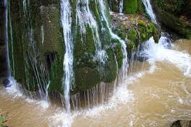 Der bigar wasserfall ist nicht einer der größten oder stärksten wasserfälle in der welt, aber er ist auf alle fälle atemberaubend. Bigar Wasserfall In Rumanien 2021