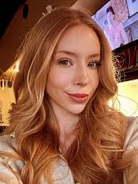 Happy Friday! 😃🎄☕️🍵🌈 Stop in today and see ✨️Maddie 7a-12p ✨️Stephen  12p-6p ✨️Gabi 6-1a Join us tonight for a Very Debaucherous Christmas from  8p-1a 🔥🎄 Happy Hour runs from 11a-2p + 6-9pm