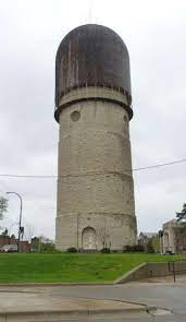 Urlaub, wie sie ihn wollen: Ypsilanti Water Tower Mildlypenis