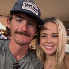 Courtney LeAnn Byrd (@courtneyleannbyrd)