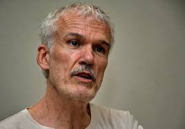 La dicha de la palabra dicha, un espectáculo de cuentos de Nicolás  Buenaventura Vidal en el TEC