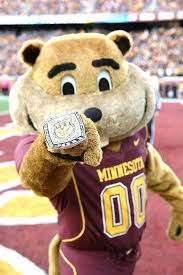 Pin By Unisunn 144 College Football B On University Of Minnesota Twin Cities Golden Gophers Minnesota Gophers Minnesota Football Minnesota