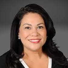 Lisa Archibeque's Instagram, Twitter & Facebook