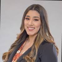 Alexis Estrada's Instagram, Twitter & Facebook