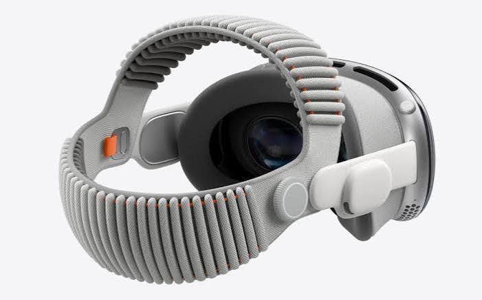 Apple Vision Pro Spatial Computer view 2