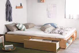 Jadi, kamu nggak butuh lemari tambahan dan pastinya itu akan mengehemat lebih banyak tempat. 7 Desain Tempat Tidur Lipat Untuk Kamar Mungil