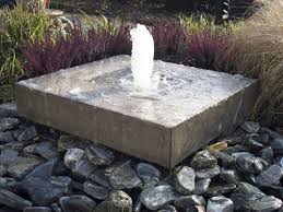 fontaine de jardin elemento slink ideen mit wasser fontaine de jardin moderne fontaine de jardin jardin moderne