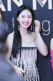 Pin By Ximena Lopez On Tuais Nayeon Pale Skin Nayeon Twice